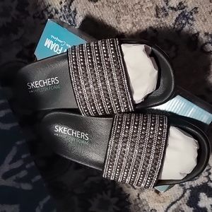 Skechers Slides